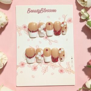 3D Flower Press On Nails Size Small Nude White Red Rhinestone Short Square Cute